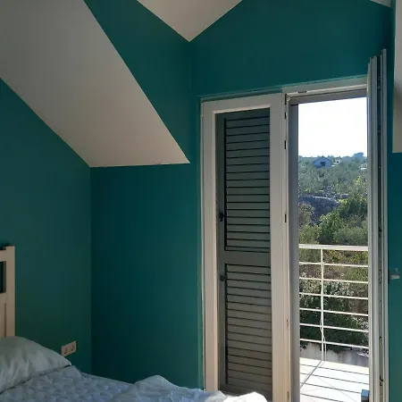 25 King'S Landing In Supetar Apartment Exterior photo