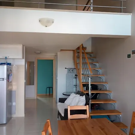 25 King'S Landing In Supetar Apartment Exterior photo
